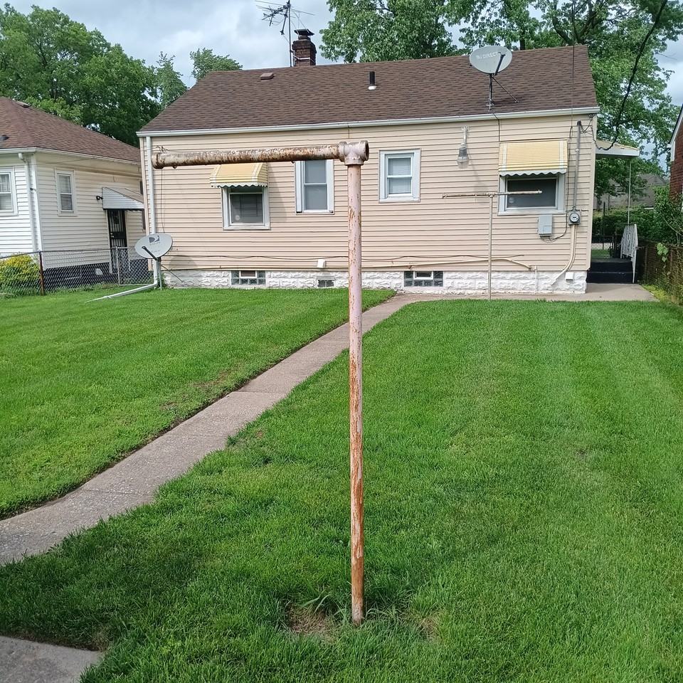 2413 Wabash Ave #NA - Photo 7 of 19