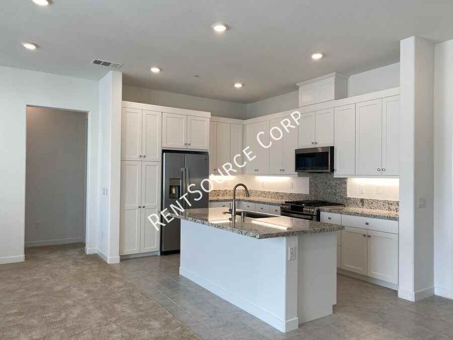 26955 Prospector Rd #305 - Photo 4 of 29