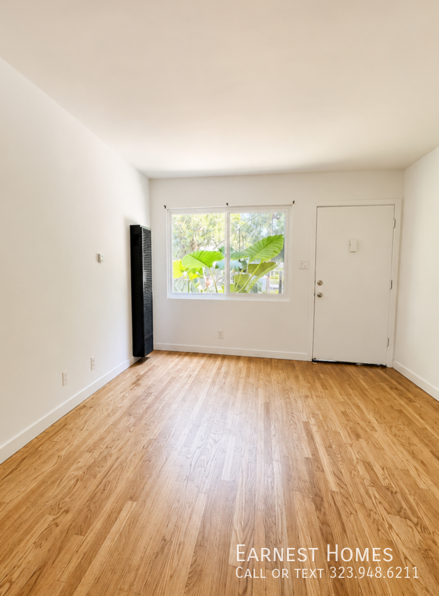 114 S Rampart Blvd #3 - Photo 2 of 14