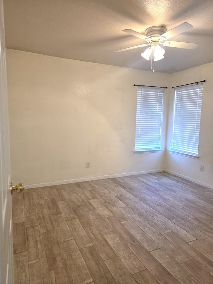 3805 Llano Estacado Ct #NA - Photo 4 of 20