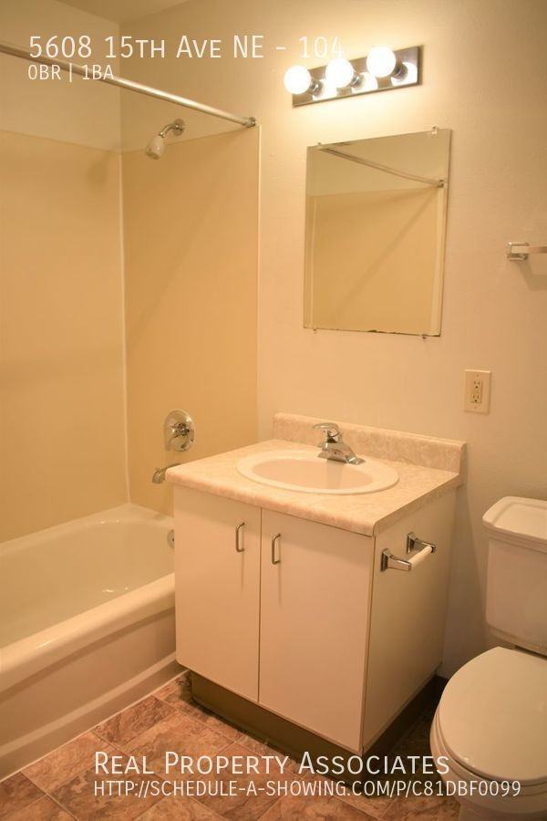 5608 15th Ave Ne #104 - Photo 4 of 6