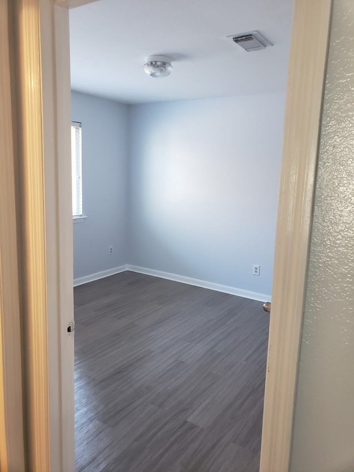 2323 Mintglade Ln #NA - Photo 6 of 20