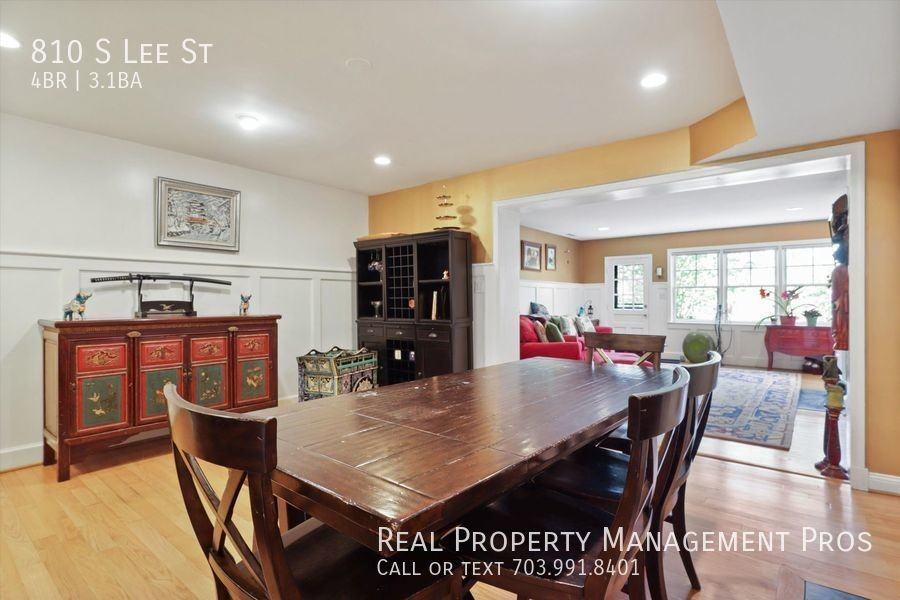 810 S Lee St - Photo 7 of 41