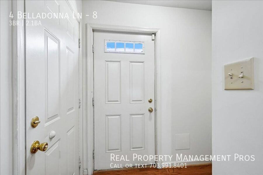 4 Belladonna Ln #8 - Photo 2 of 30