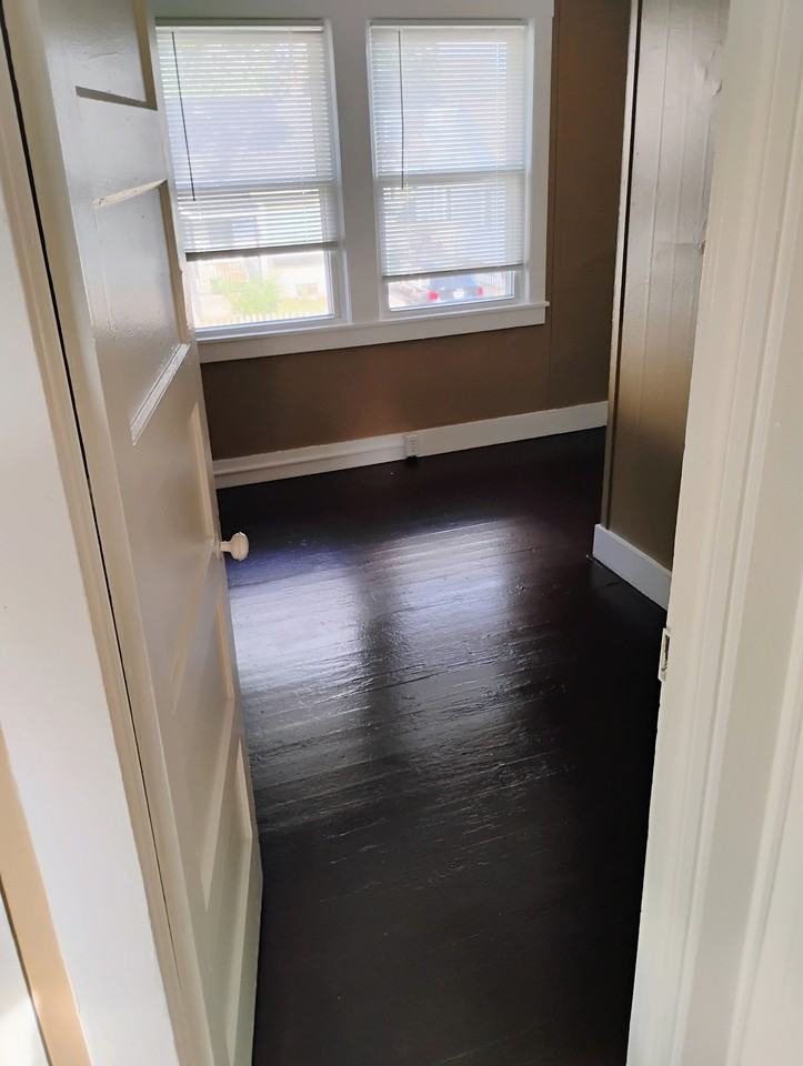 1104 Elliston St #NA - Photo 5 of 11