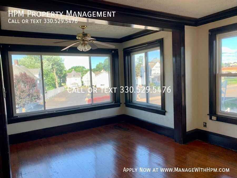 1348 Cleveland Ave NW - 1348 Cleveland Ave NW #3 - Photo 3 of 9