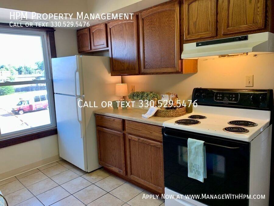1348 Cleveland Ave NW - 1348 Cleveland Ave NW #3 - Photo 6 of 9