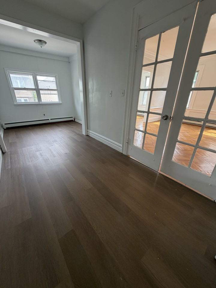 12 Patten Pl #1 - Photo 2 of 12