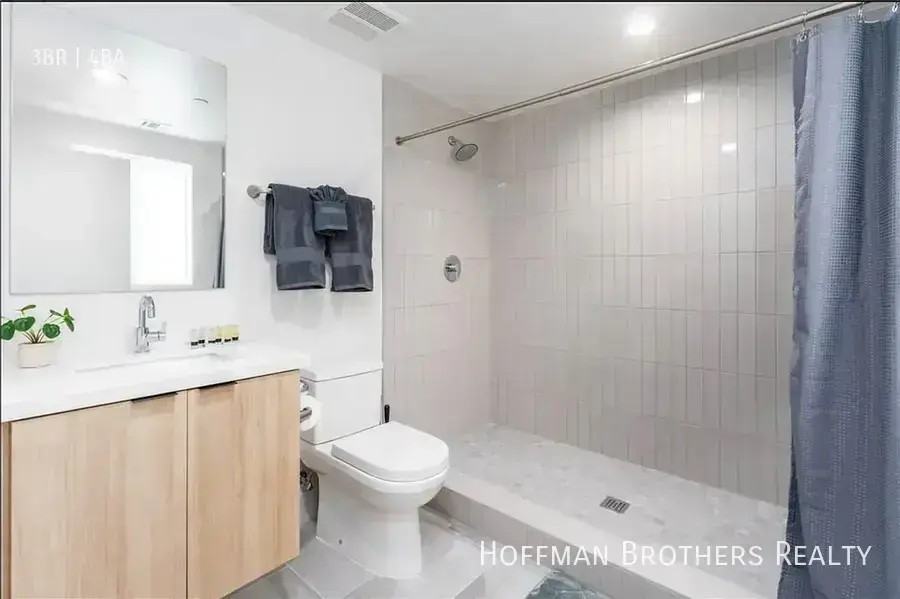 216 N Coronado St #218 - Photo 7 of 11
