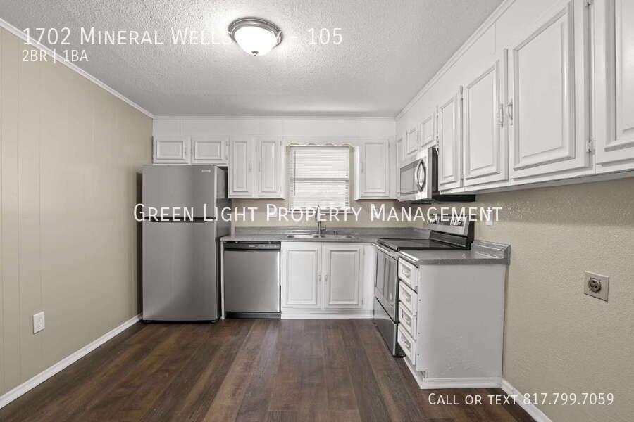 1702 Mineral Wells Hwy #105 - Photo 4 of 11