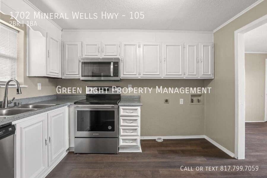 1702 Mineral Wells Hwy #105 - Photo 5 of 11