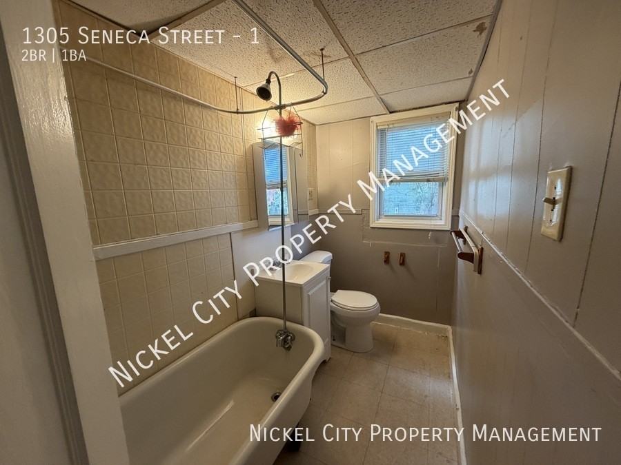 1305 Seneca St #1 - Photo 7 of 7