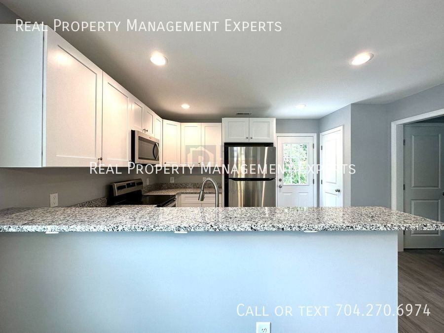 310 Glenn Ave - Photo 3 of 20