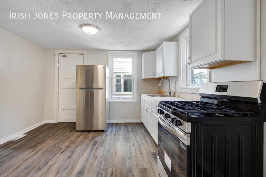 935 Niagara St #1FRONTFL1 - Photo 2 of 16