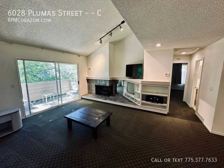 6028 Plumas St #C - Photo 5 of 20