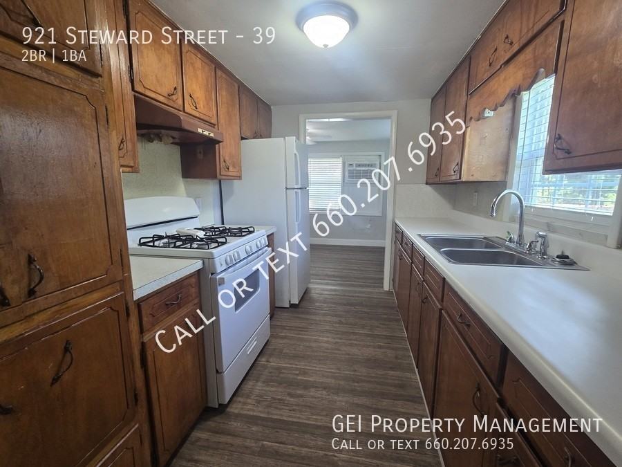 921 Steward St #39 - Photo 2 of 16