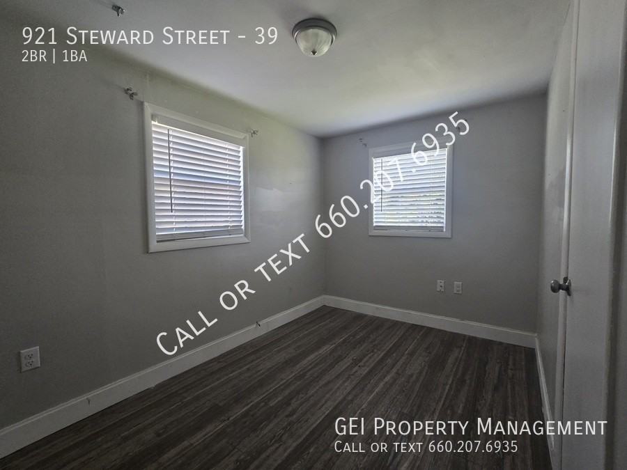 921 Steward St #39 - Photo 5 of 16