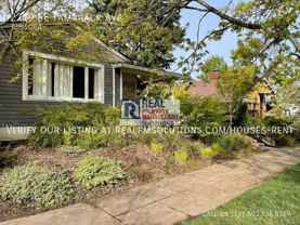 2219 Se Tamarack Ave - Photo 1 of 1