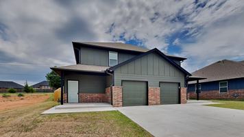 featured image of 11608 Makenzie Trl