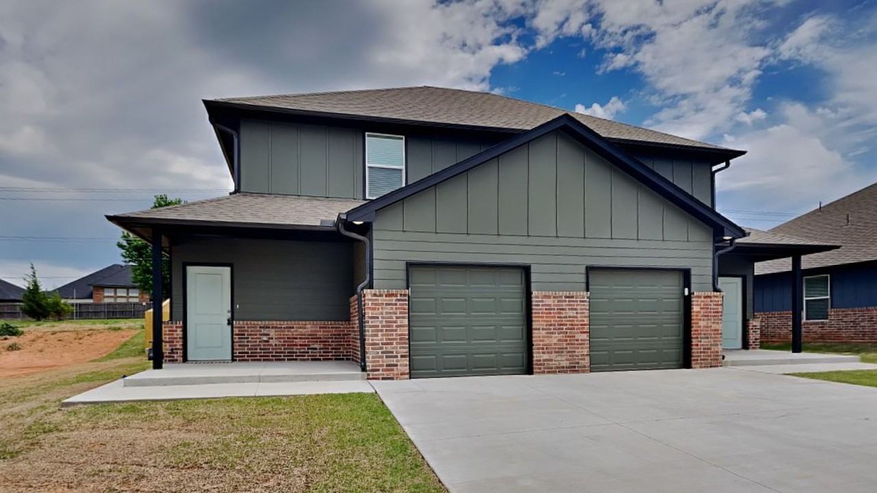 11608 Makenzie Trl - Photo 3 of 20