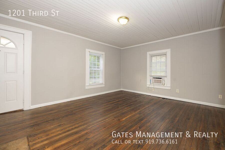 1201 S Third St - Photo 5 of 22