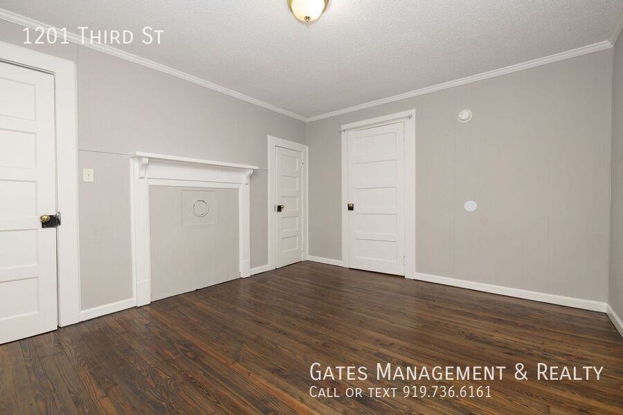 1201 S Third St - Photo 7 of 22