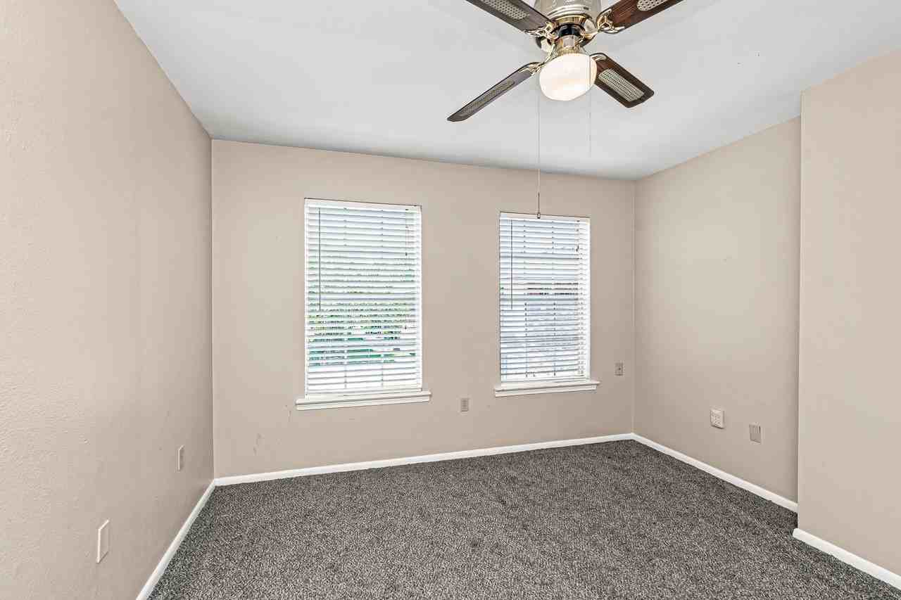 522 S Flannery Rd - Photo 7 of 11