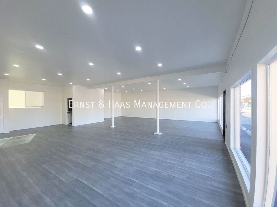 9422 Alondra Blvd - Photo 3 of 7