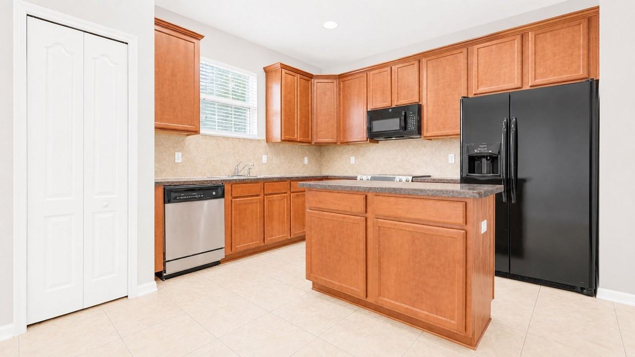 11920 Palm Bay Ct - Photo 7 of 28