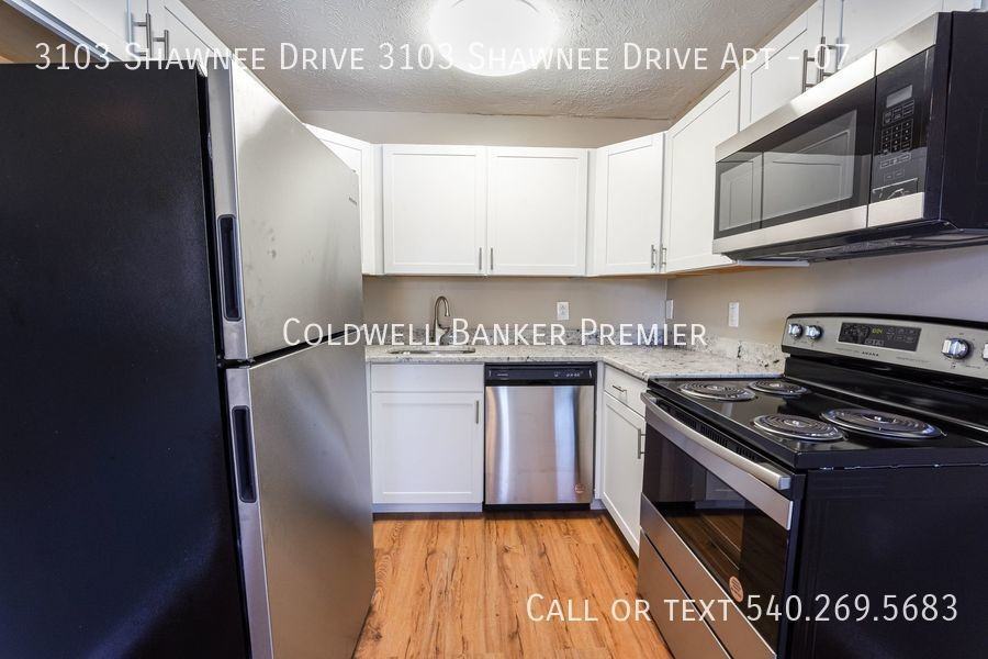 3103 Shawnee Drive 3103 Shawnee Drive Apt #07 - Photo 4 of 11