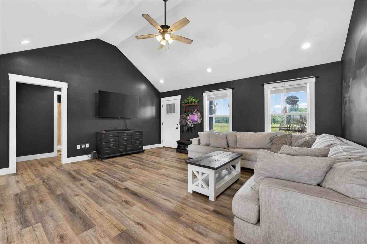 3150 Stokes Chapel Rd - Photo 6 of 28
