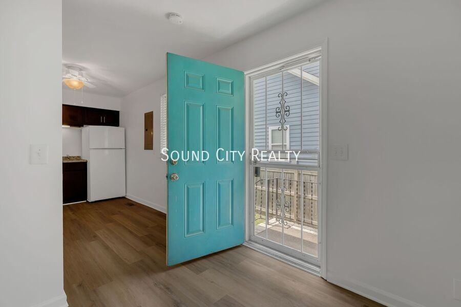 1610 17th Ave N #B - Photo 6 of 26