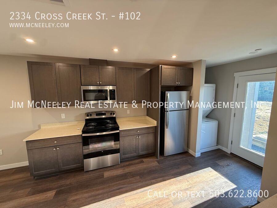 CROSS CREEK & #102 - Photo 4 of 10