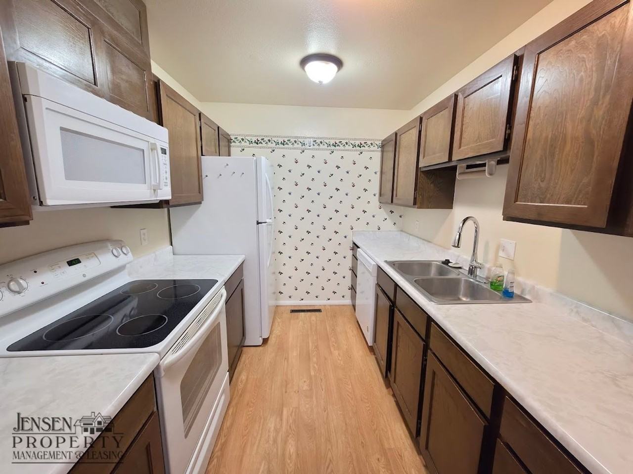 776 Diagonal St #52 - Photo 7 of 28
