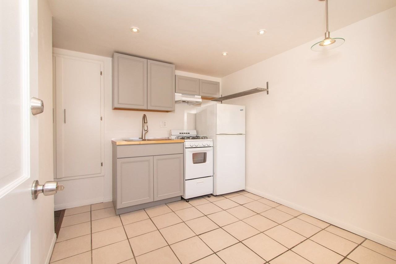 3133 Boundary St - Photo 6 of 9