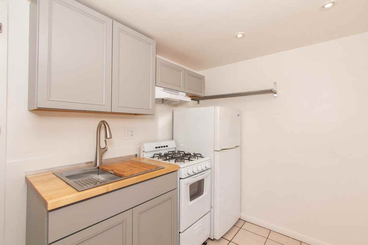 3133 Boundary St - Photo 5 of 9