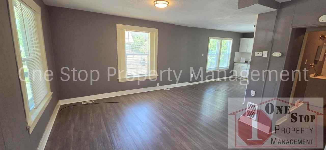 501 Kensington Ave - Photo 3 of 19