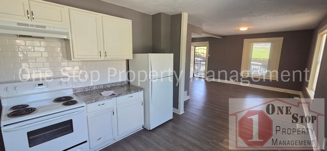 501 Kensington Ave - Photo 5 of 19