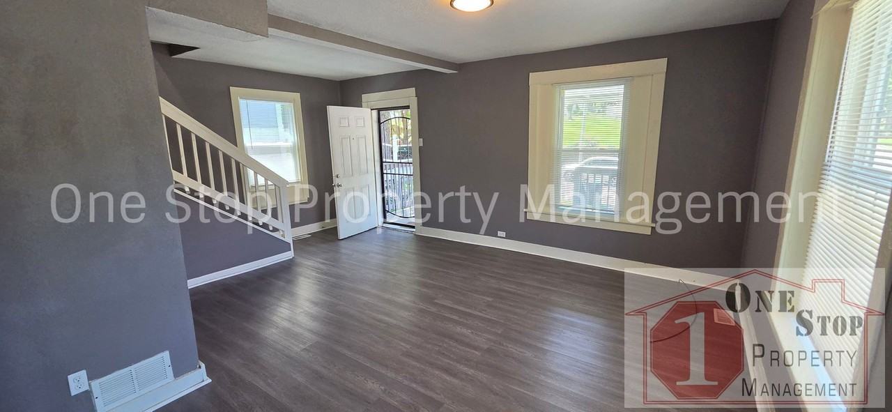 501 Kensington Ave - Photo 7 of 19