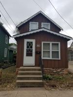 featured image of 525 W Addison St #1