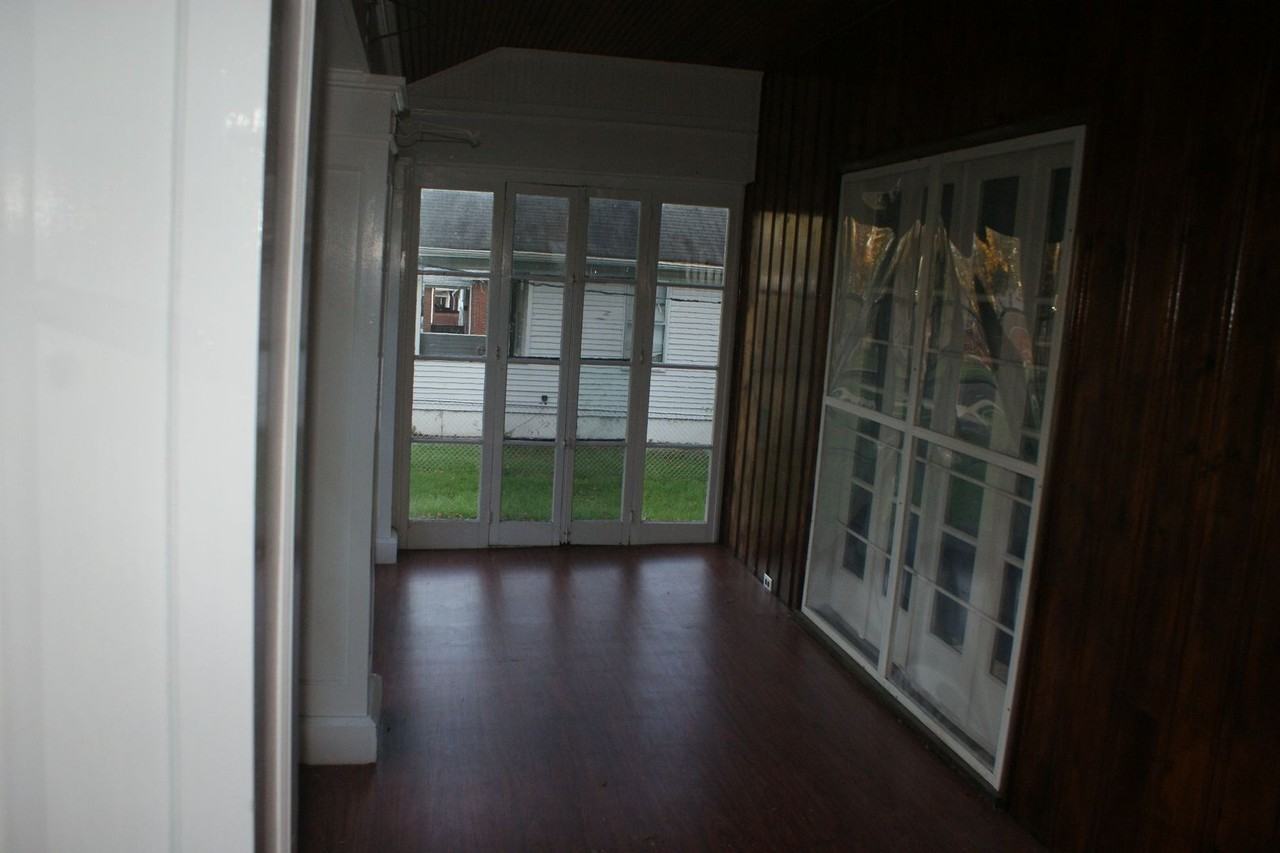2646 Terrace Ln - Photo 5 of 28