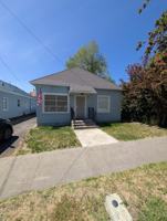 featured image of 318 N 9th St