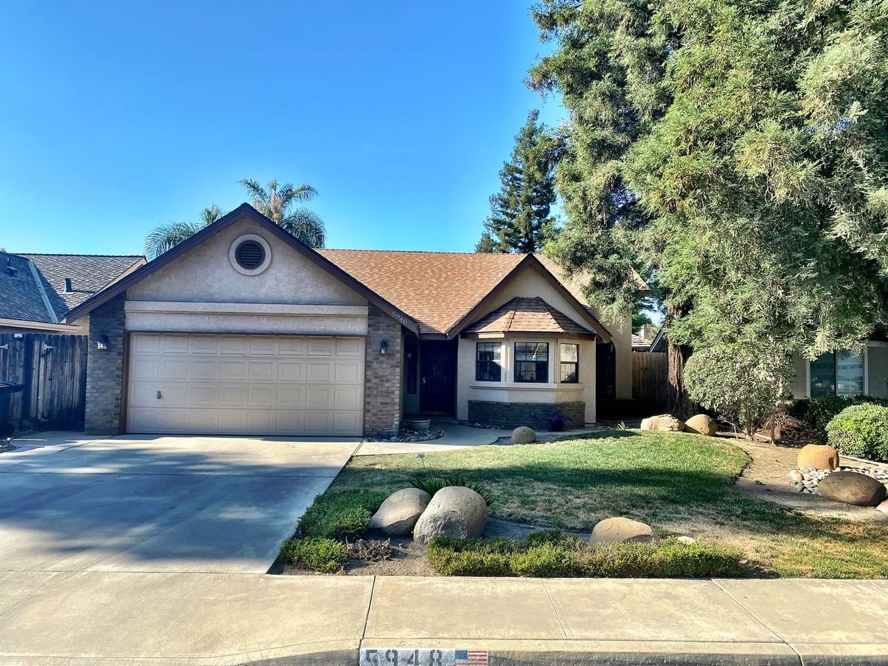 5948 W Crowley Ave - Photo 2 of 28