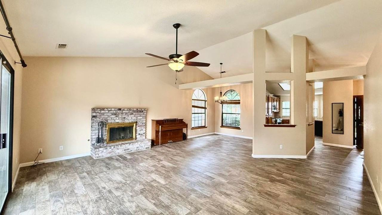 5948 W Crowley Ave - Photo 7 of 28
