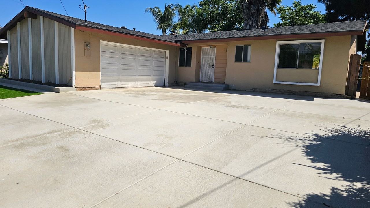 610 Daisy St - Photo 3 of 23