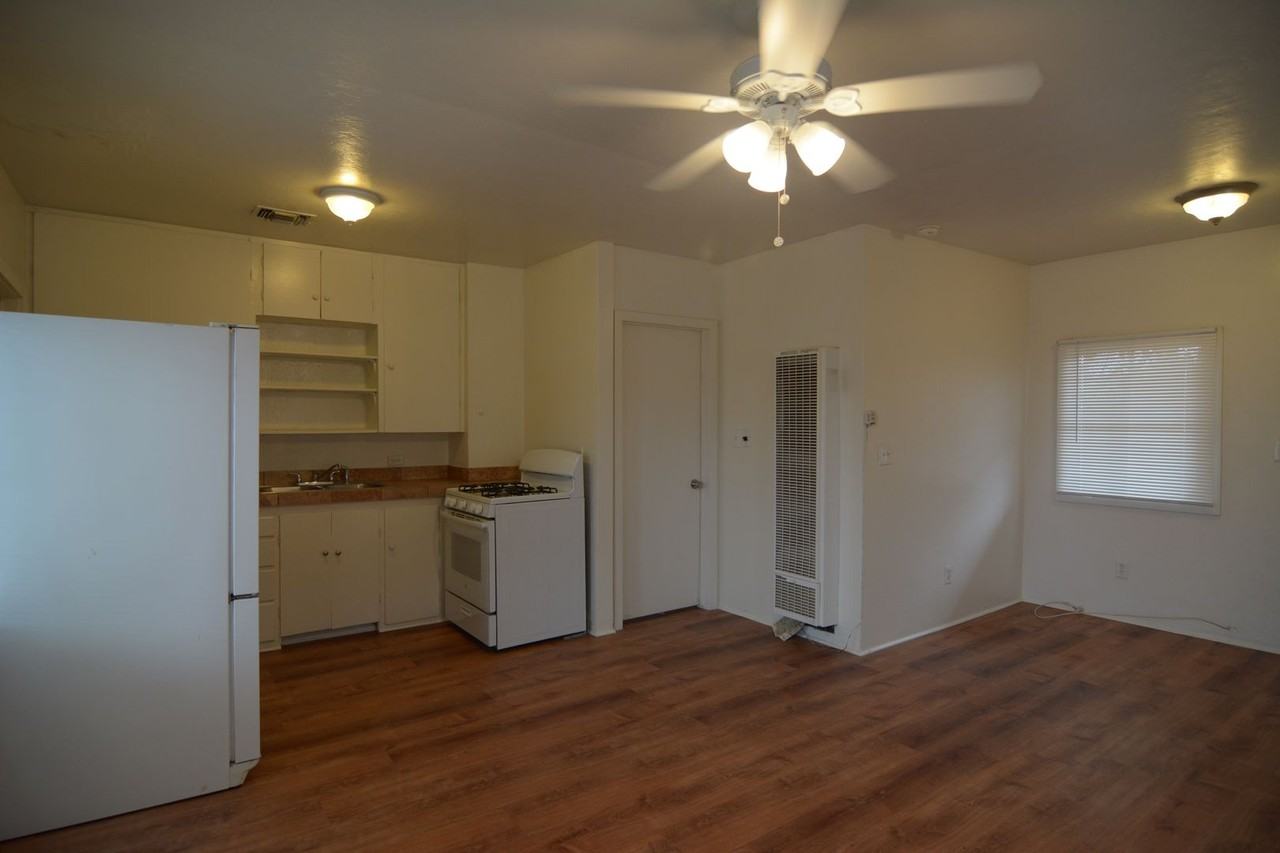 3310 E Bellevue St #2 - Photo 6 of 11