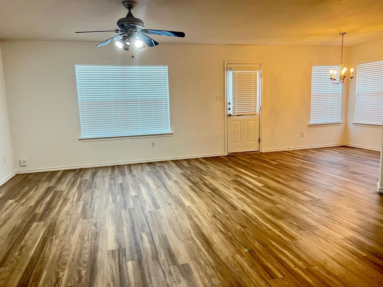 12717 Bella Pkwy - Photo 2 of 13