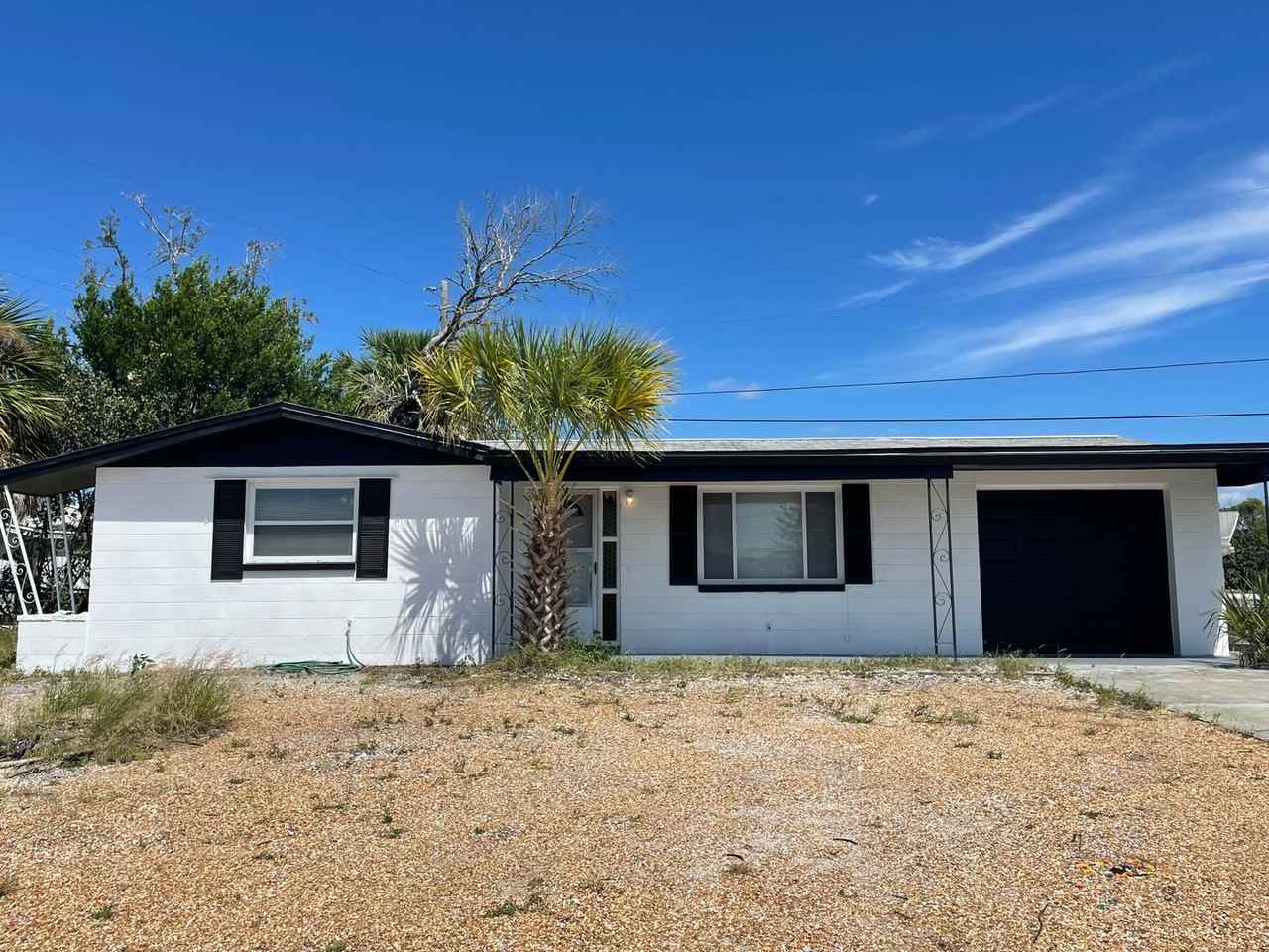 1130 Powersong St - Photo 4 of 15