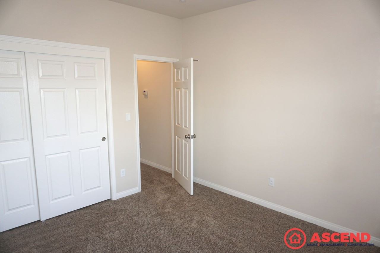 5511 Beacon Ridge Ct - Photo 7 of 14