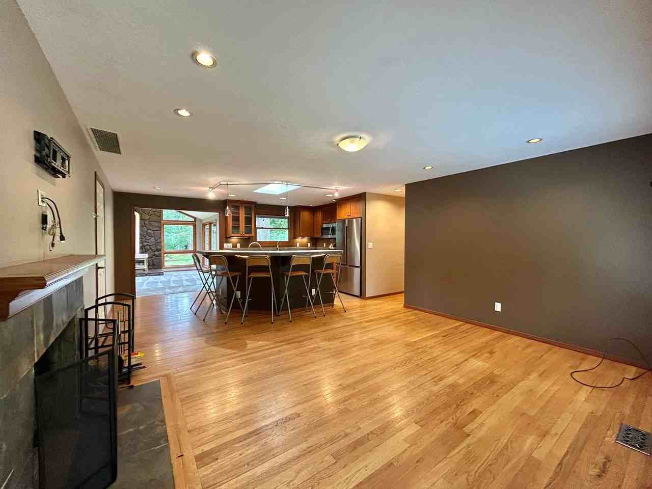 16155 Kimball St - Photo 3 of 50
